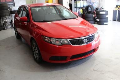 Kia Forte 5-Door 2013 - Thumbnail 5