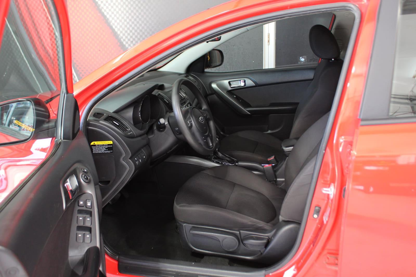 Kia Forte 5-Door 2013 - Image 10