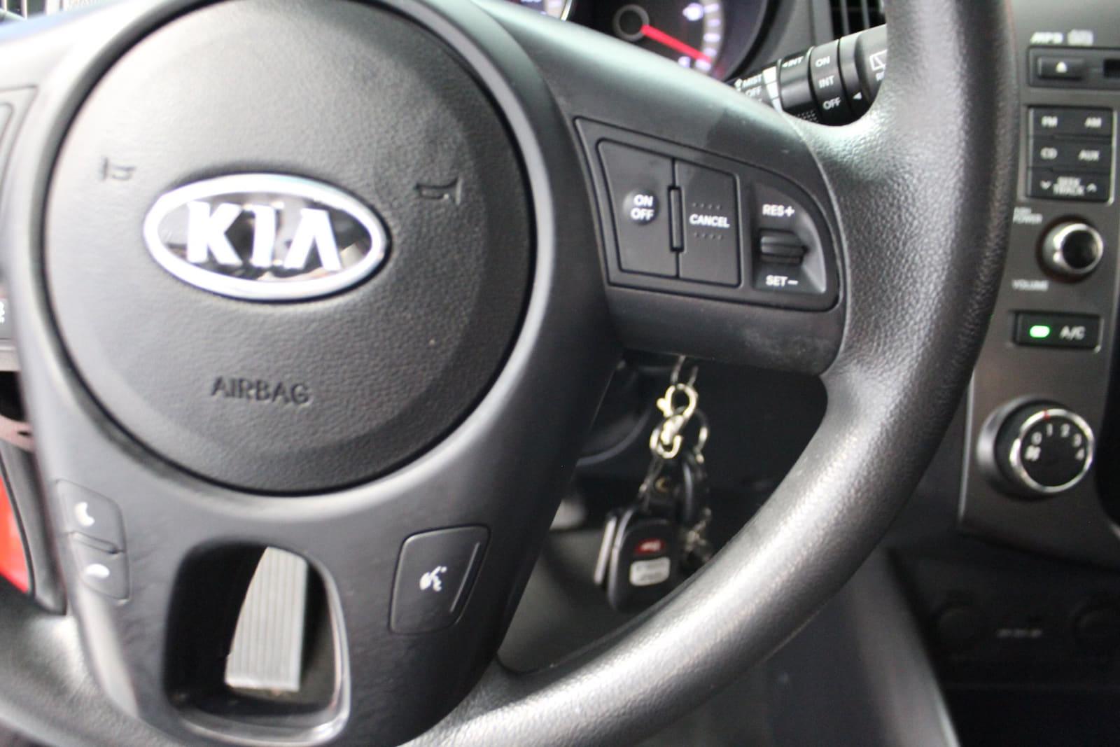 Kia Forte 5-Door 2013 - Image 14