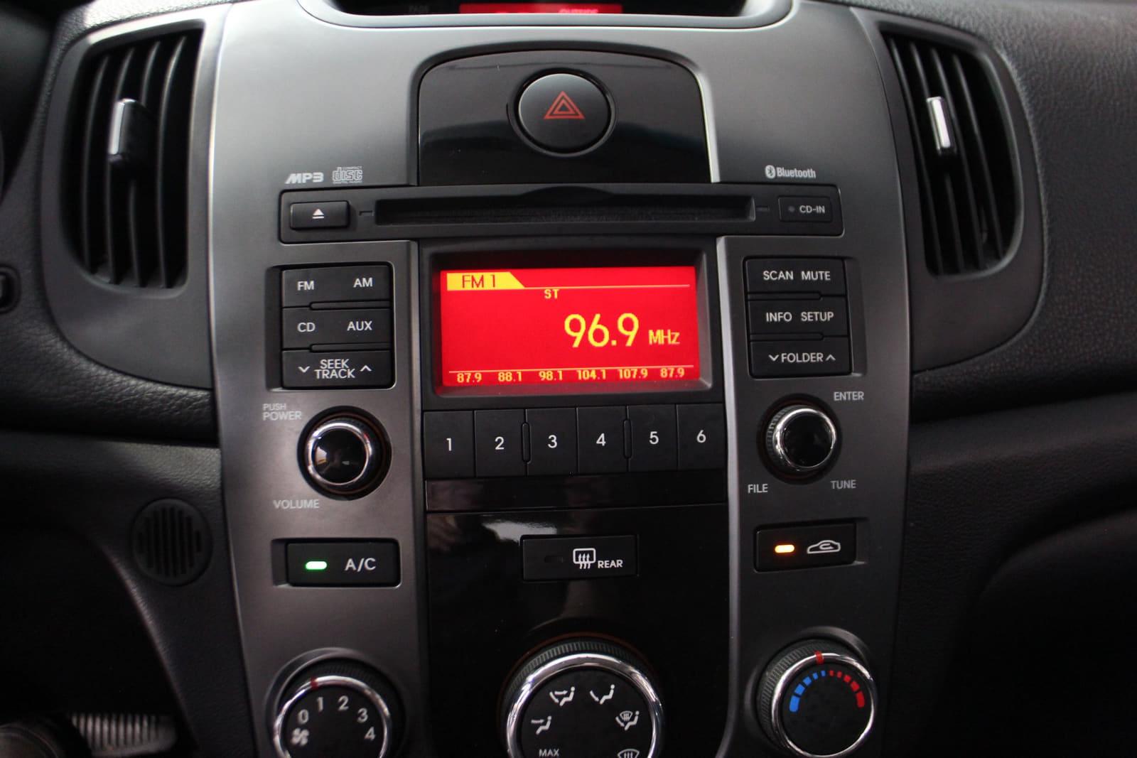 Kia Forte 5-Door 2013 - Image 17