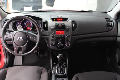 Kia Forte 5-Door 2013 - Thumbnail 11