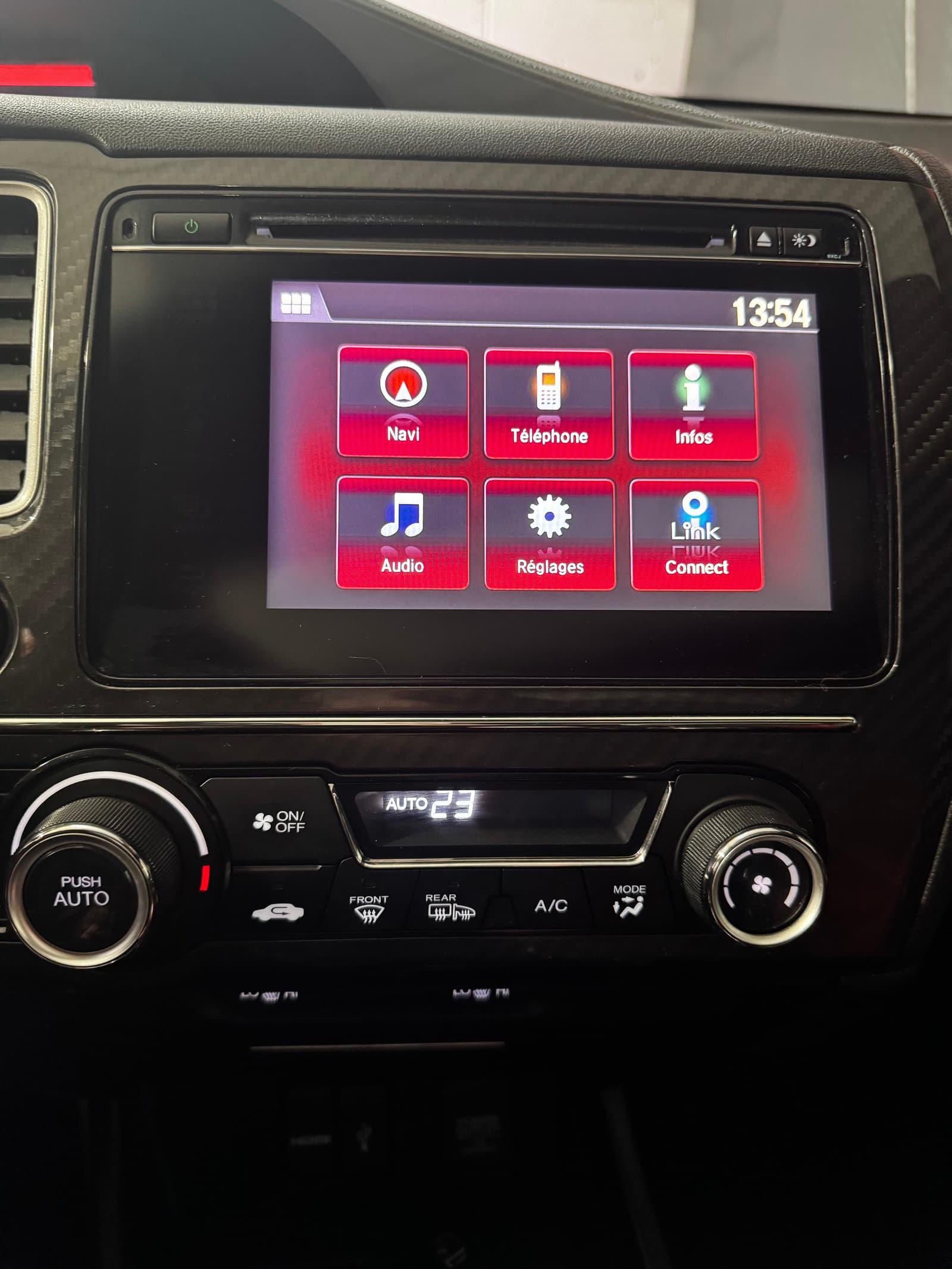 Honda Civic 2014 - Image 13