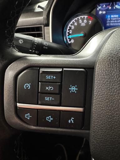 Ford F-150 2023 - Thumbnail 18