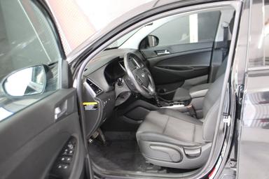 Hyundai Tucson 2017 - Thumbnail 11