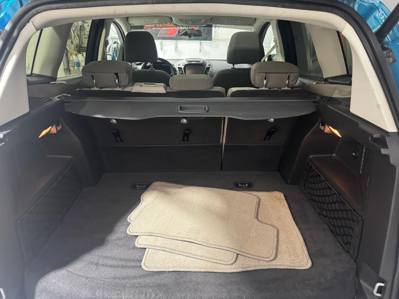 Ford C-Max Hybrid 2015 - Image 6