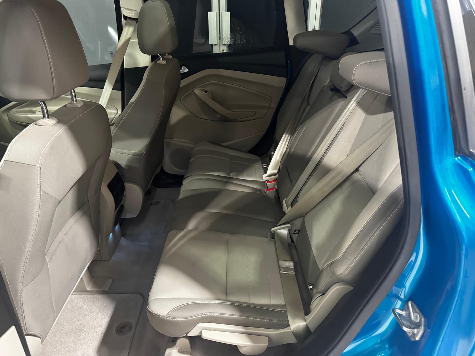 Ford C-Max Hybrid 2015 - Image 8