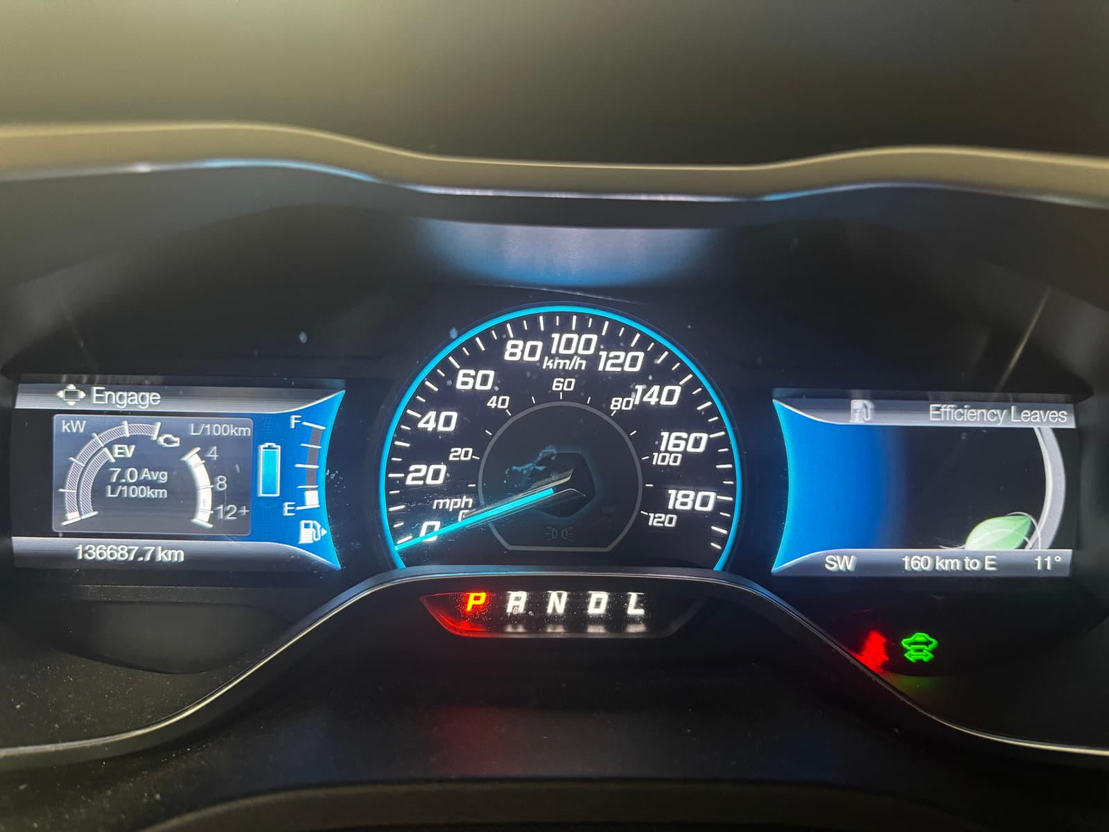 Ford C-Max Hybrid 2015 - Image 13