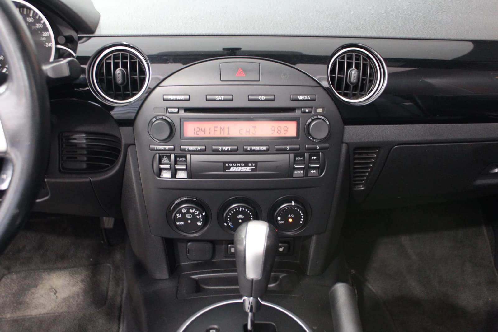 Mazda MX-5 Miata 2006 - Image 17