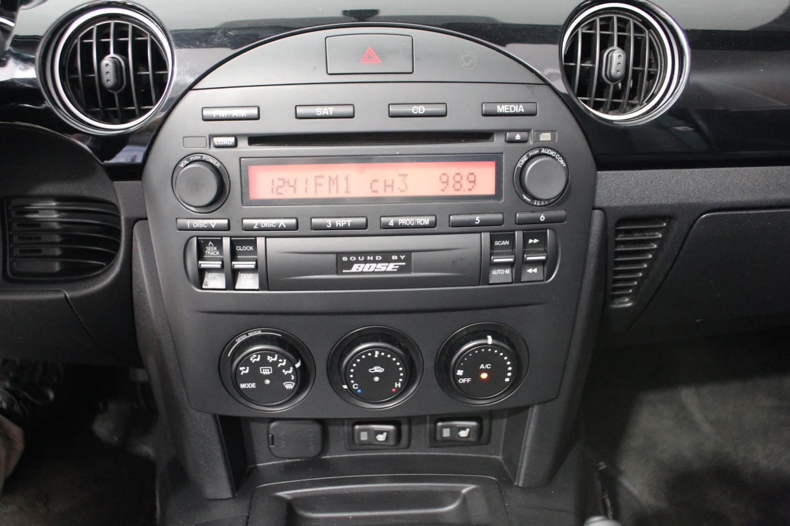 Mazda MX-5 Miata 2006 - Image 18