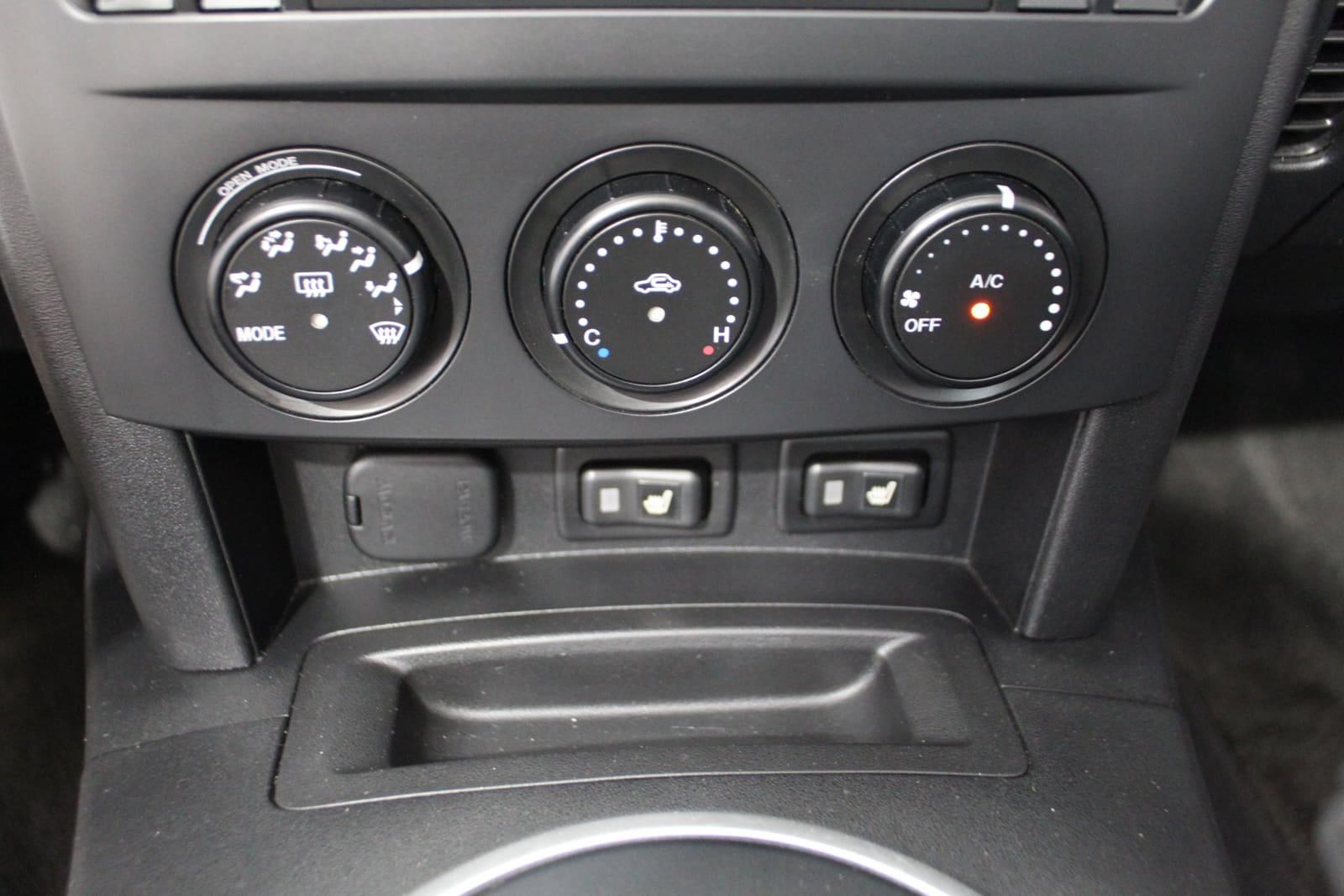 Mazda MX-5 Miata 2006 - Image 19