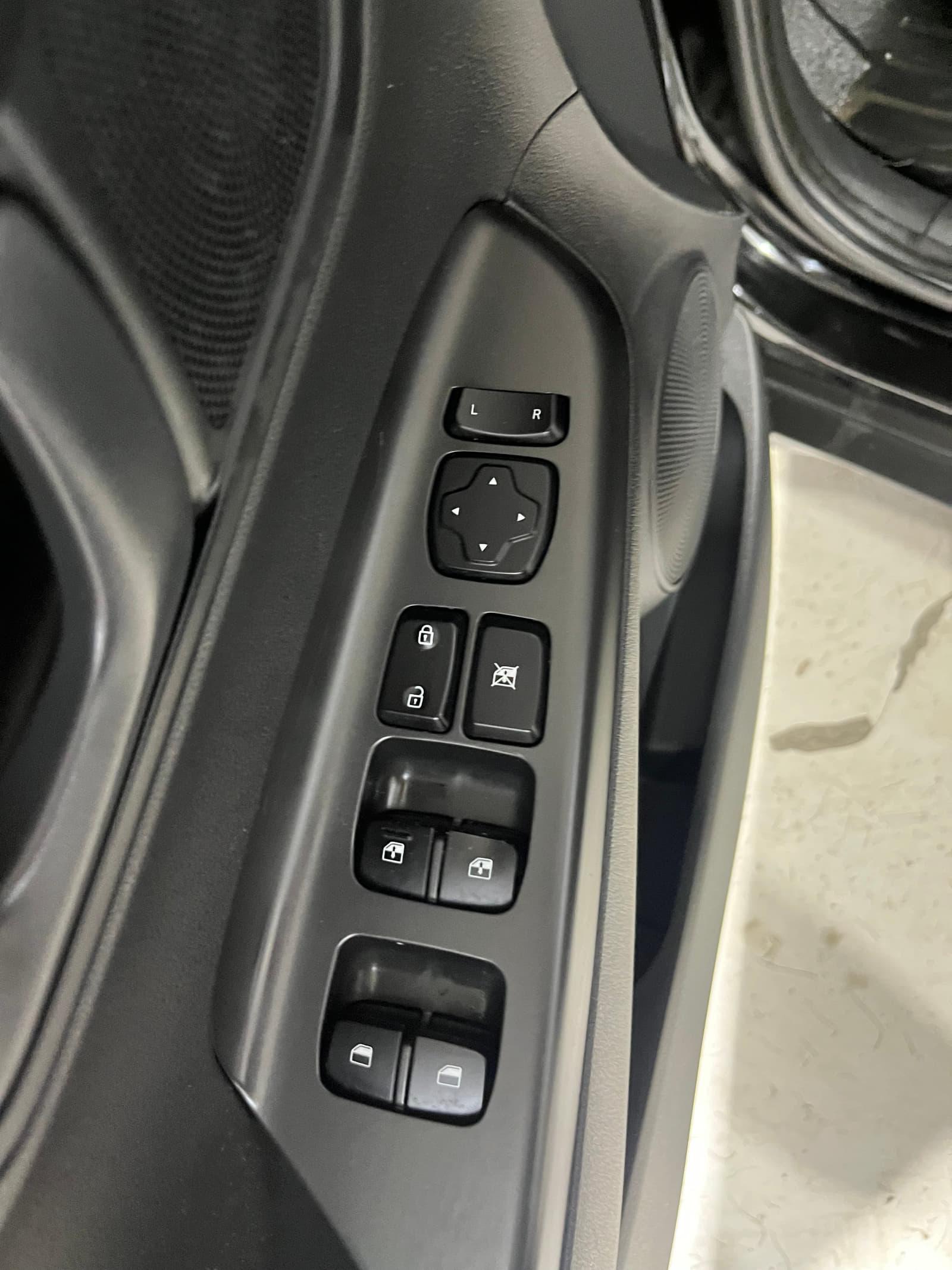 Hyundai KONA 2020 - Image 8