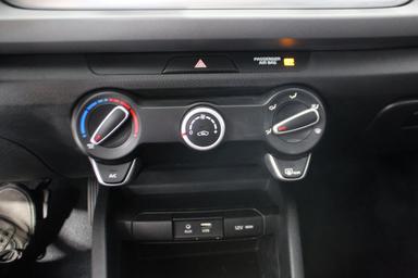 Kia Rio5 2018 - Thumbnail 19