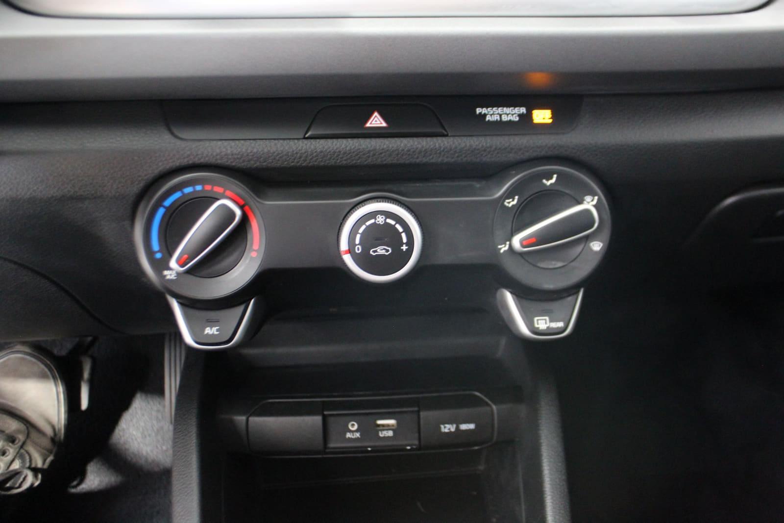 Kia Rio5 2018 - Image 19