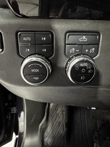 Gmc Sierra 1500 2023 - Thumbnail 16