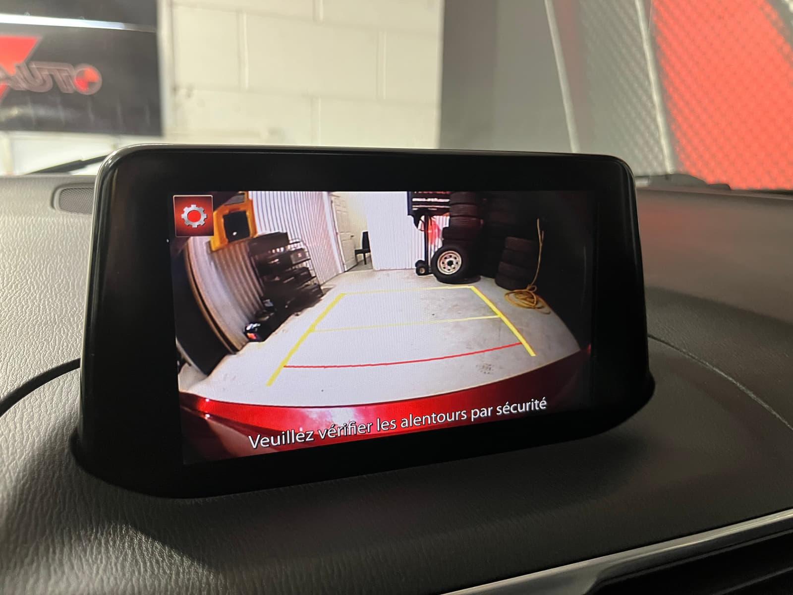 Mazda Mazda3 Hatchback 2018 - Image 14