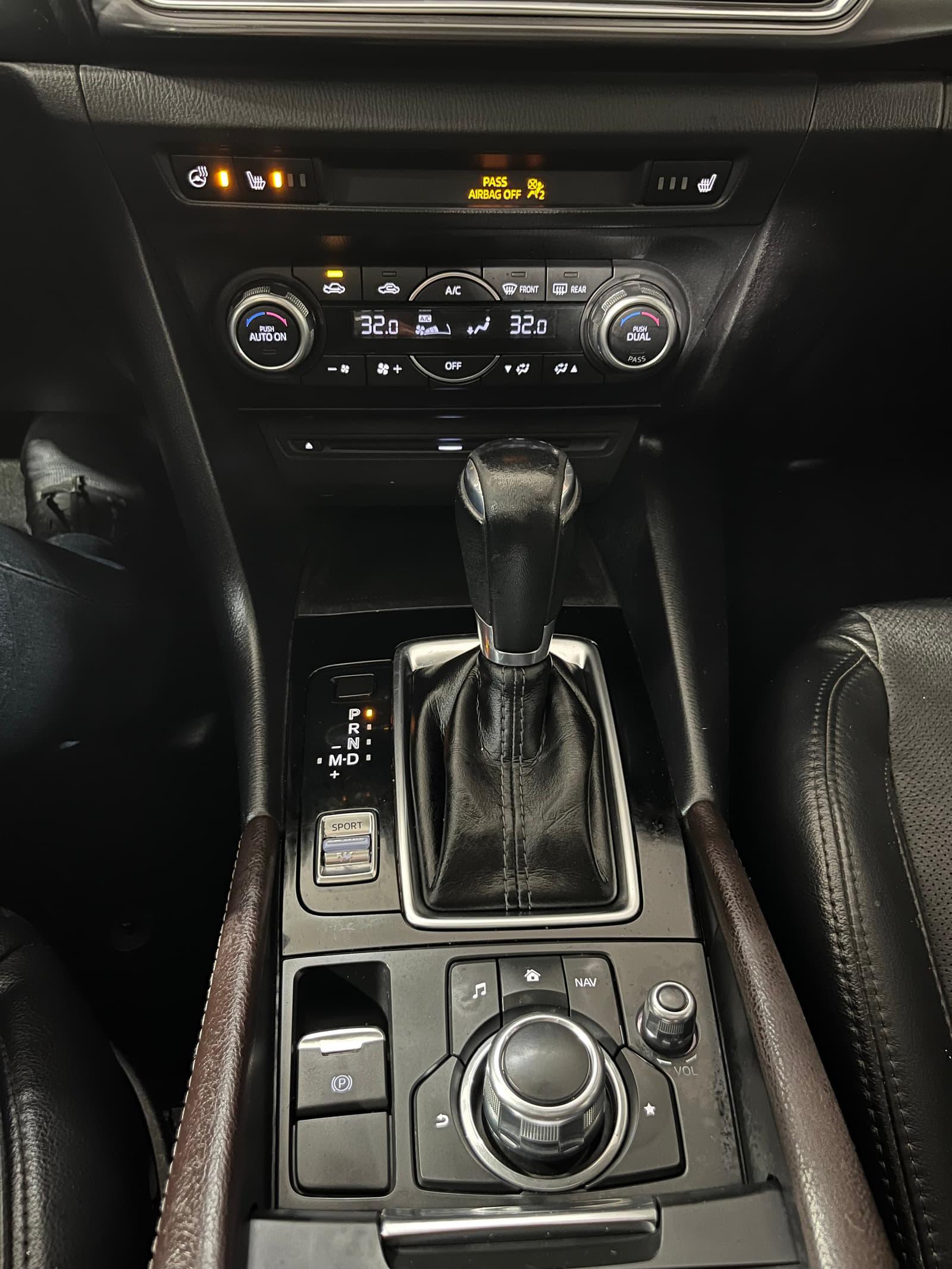 Mazda Mazda3 Hatchback 2018 - Image 18