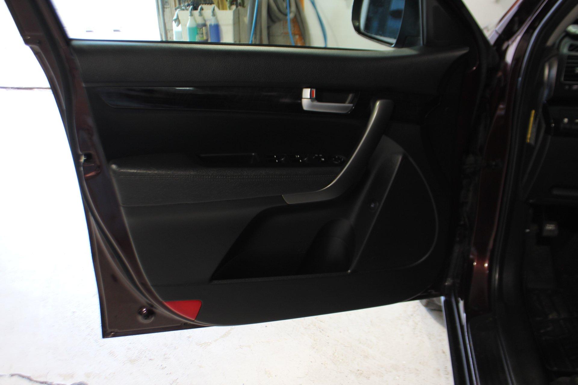 Kia Sorento 2015 - Image 9