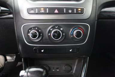 Kia Sorento 2015 - Thumbnail 19