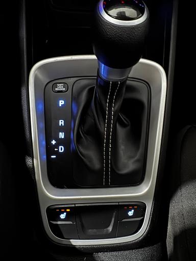 Hyundai Venue 2021 - Thumbnail 12