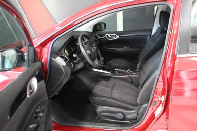 Nissan Sentra 2018 - Thumbnail 11