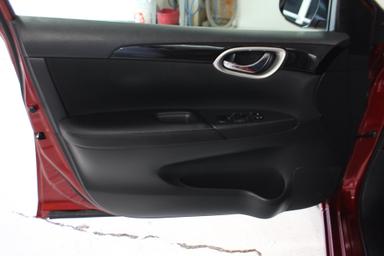 Nissan Sentra 2018 - Thumbnail 10