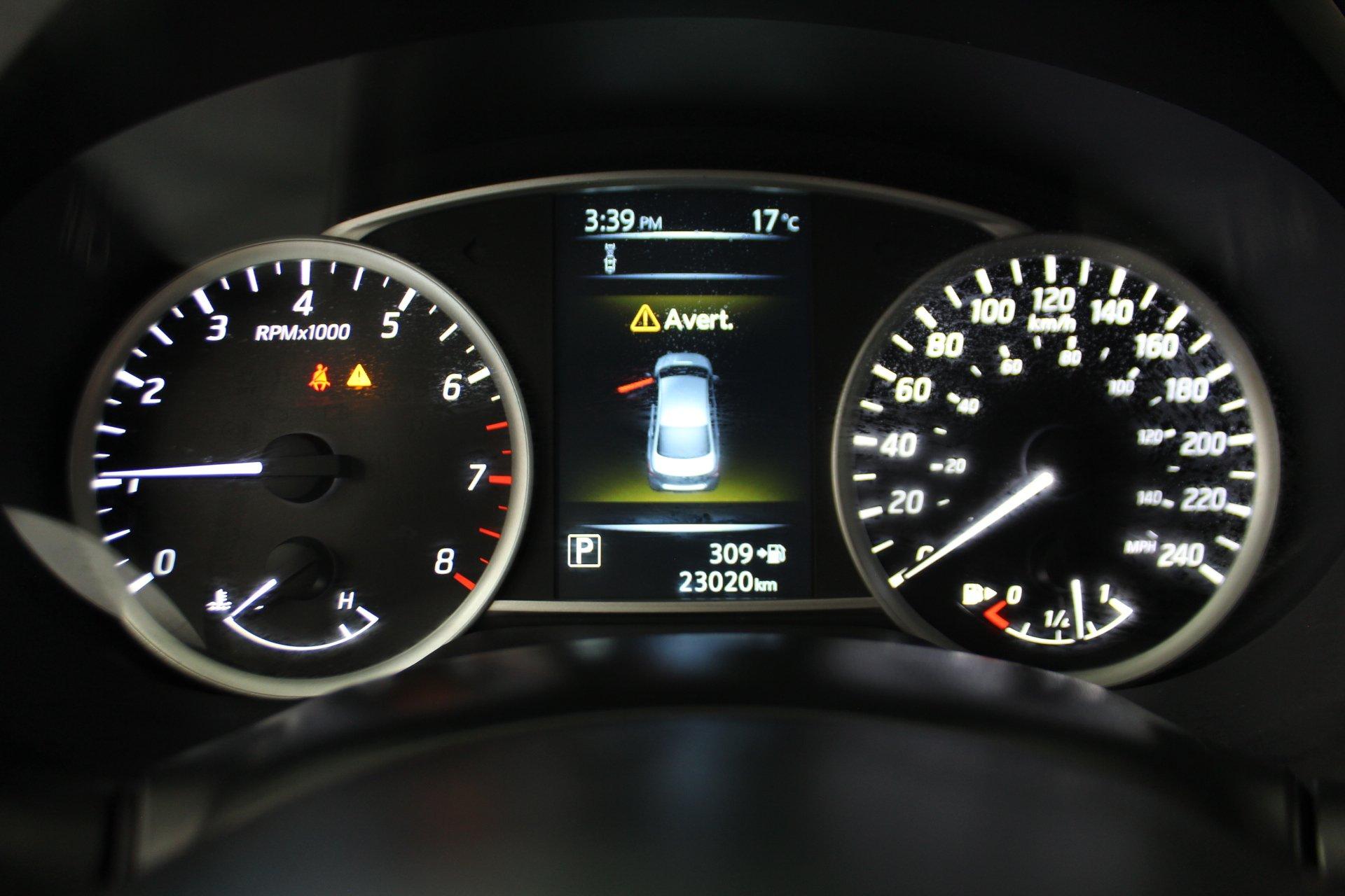 Nissan Sentra 2018 - Image 17