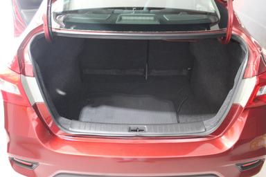 Nissan Sentra 2018 - Thumbnail 26