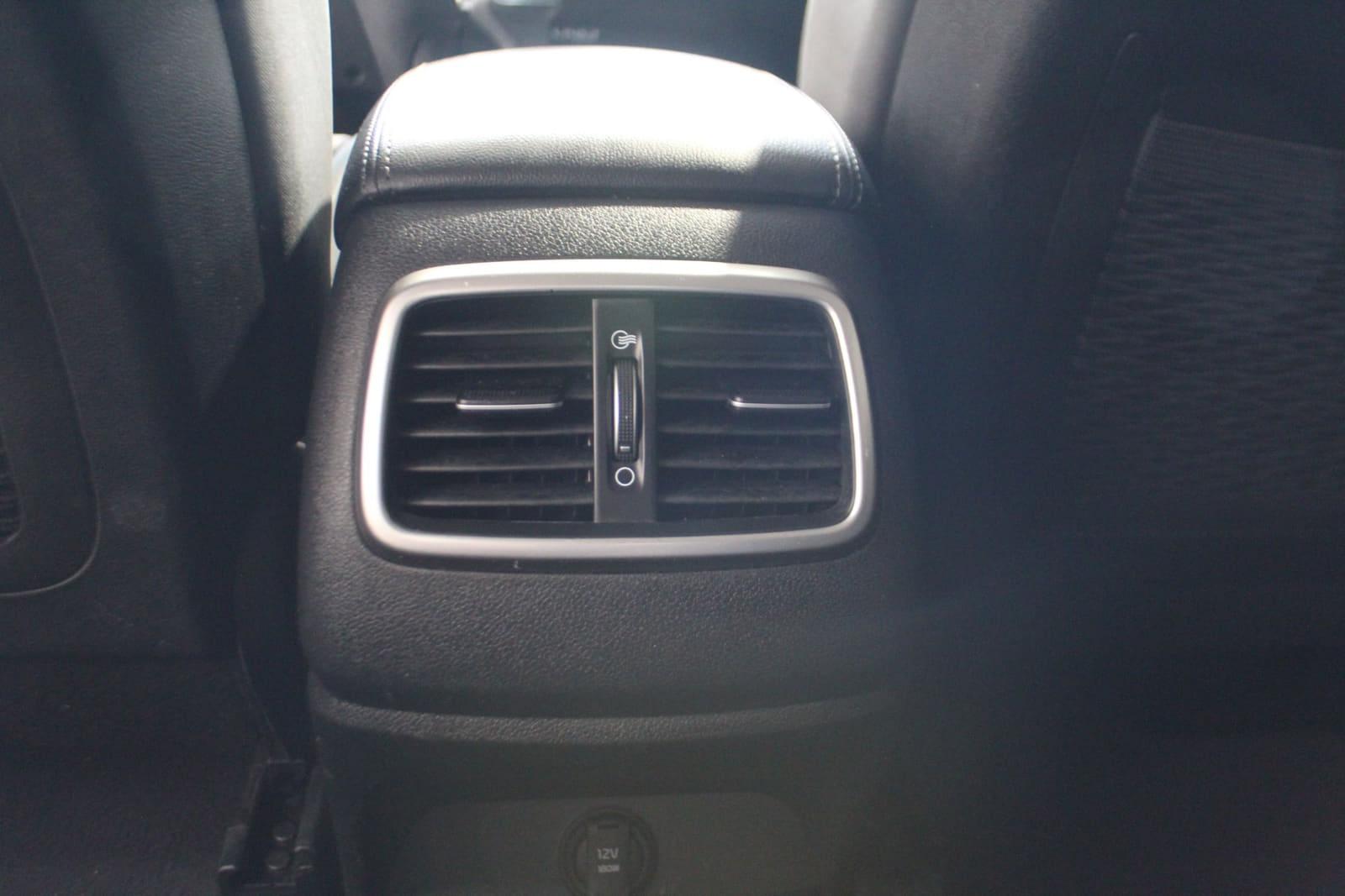 Kia Sorento 2018 - Image 24