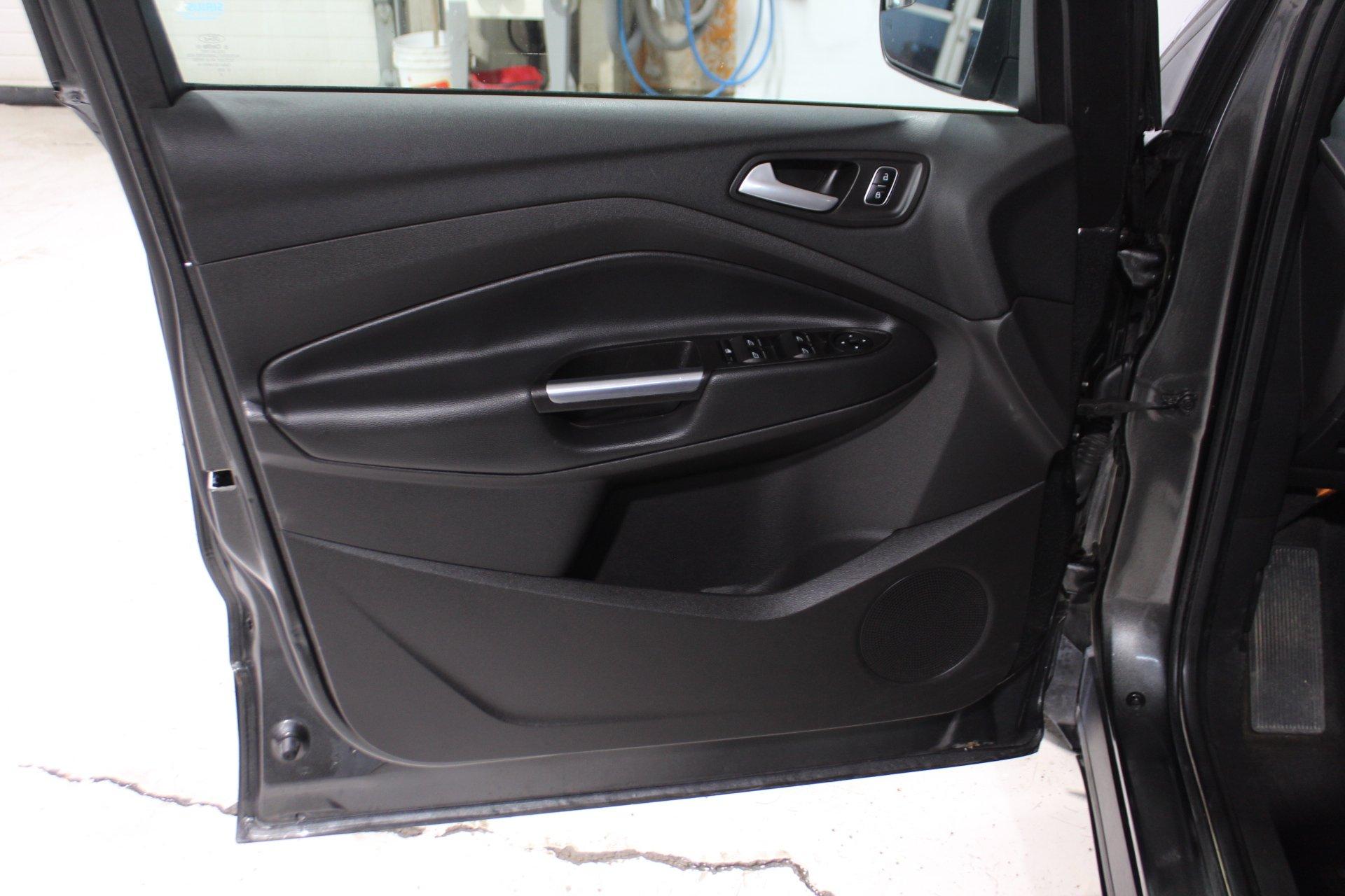 Ford Escape 2017 - Image 10