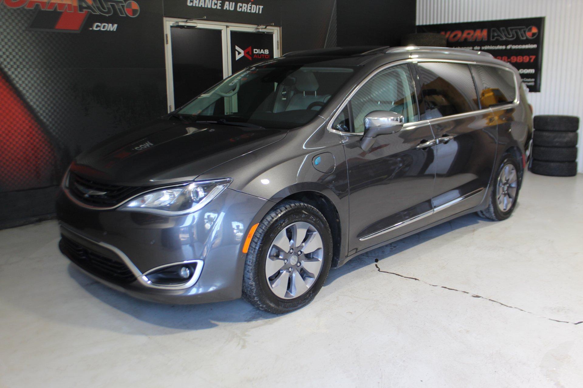 Chrysler Pacifica Hybrid 2017 - Image 3