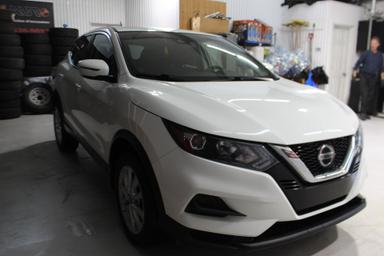 Nissan Qashqai 2020 - Thumbnail 2