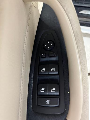 BMW X1 2017 - Thumbnail 8