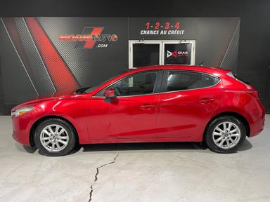 Mazda Mazda3 2018 - Thumbnail 1