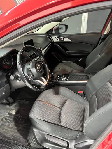 Mazda Mazda3 2018 - Thumbnail 9
