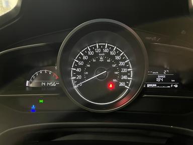 Mazda Mazda3 2018 - Thumbnail 12