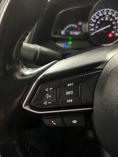 Mazda Mazda3 2018 - Thumbnail 14
