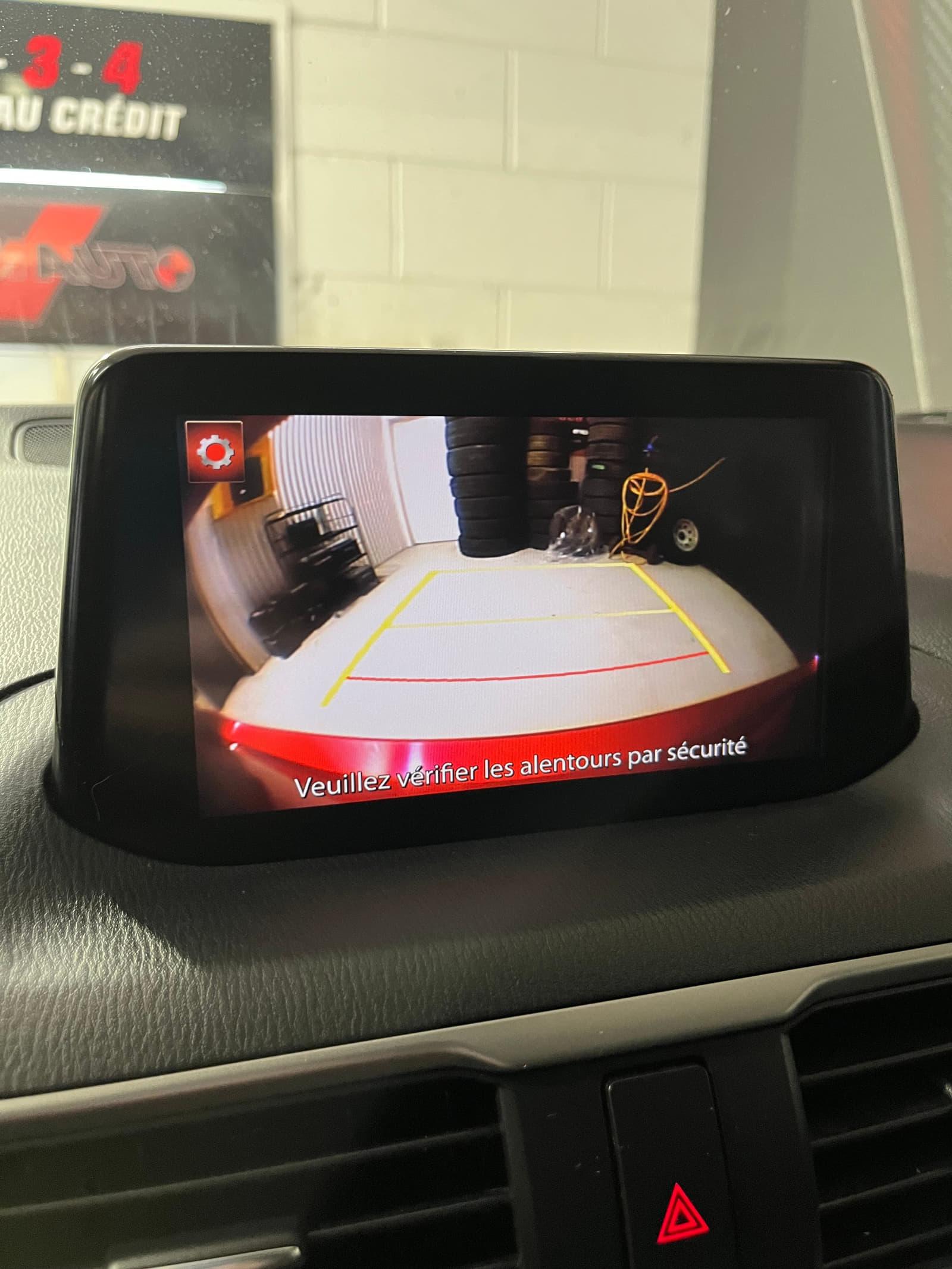 Mazda Mazda3 2018 - Image 16