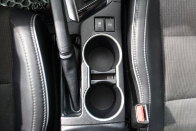 Toyota Corolla 2015 - Thumbnail 24