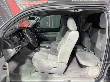 Toyota Tacoma 2010 - Thumbnail 9