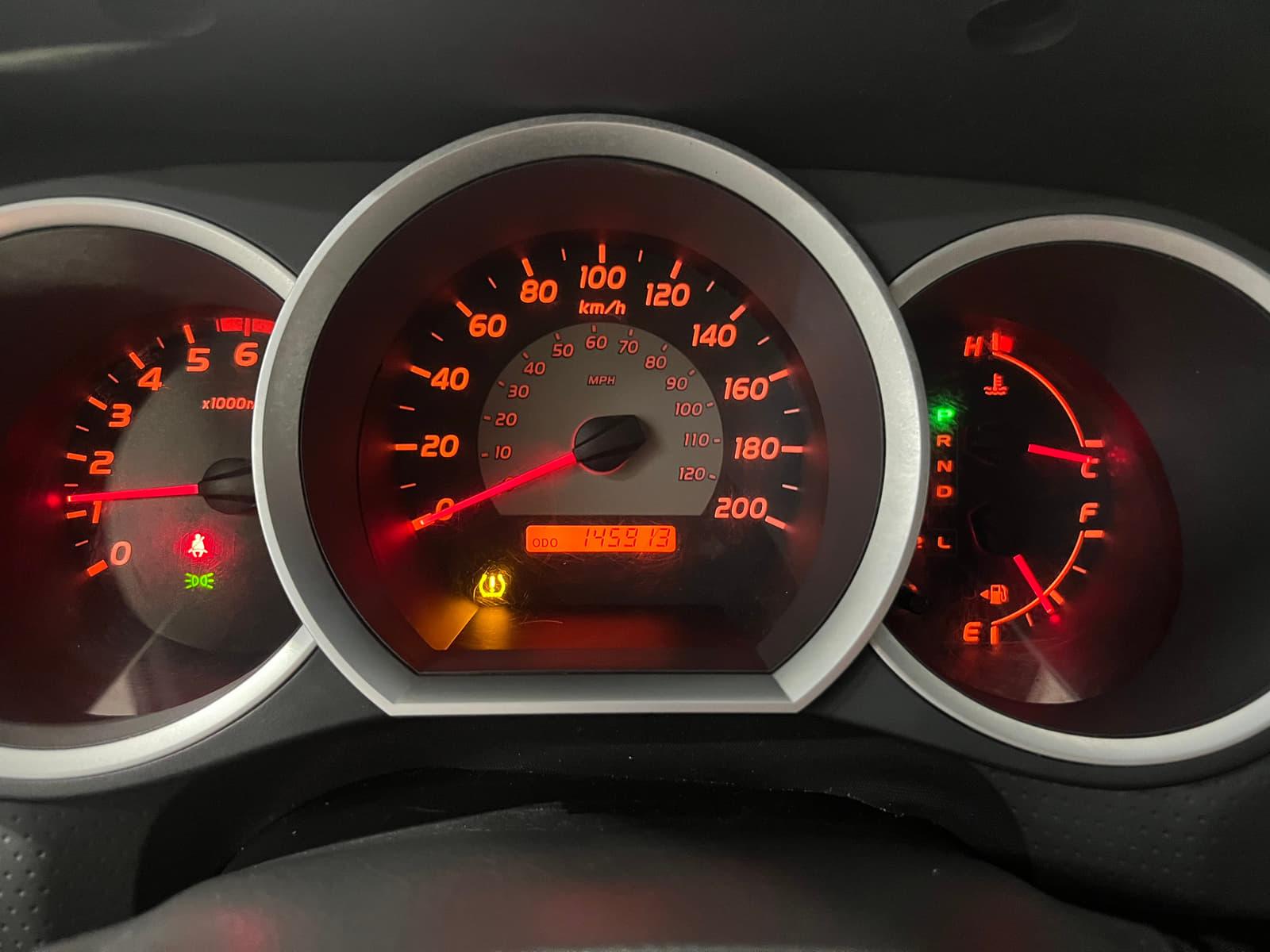 Toyota Tacoma 2010 - Image 12