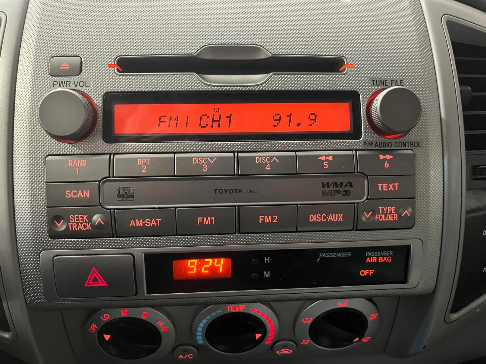 Toyota Tacoma 2010 - Image 14