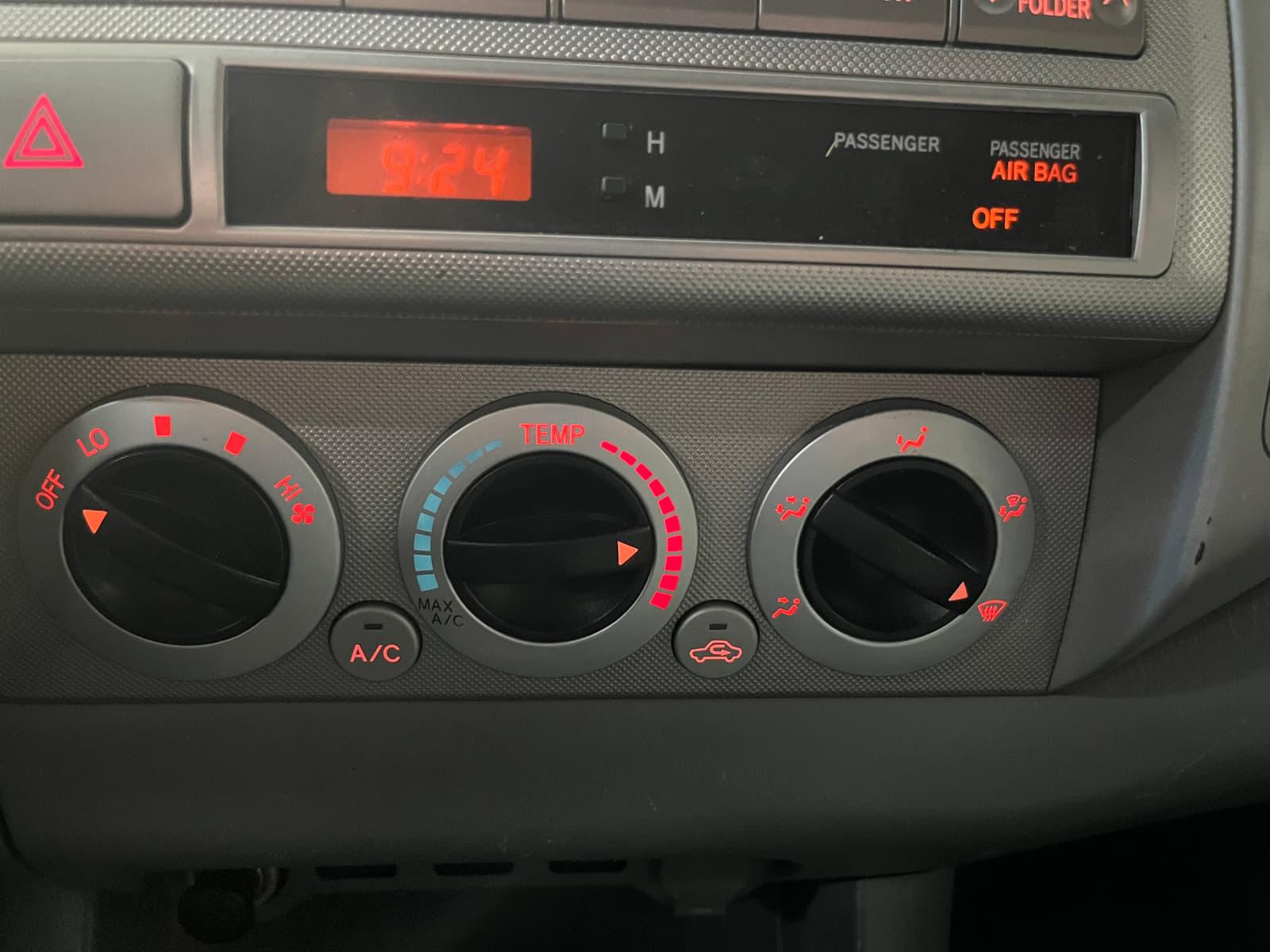 Toyota Tacoma 2010 - Image 15