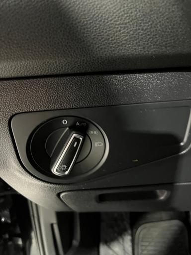 Volkswagen Tiguan 2023 - Thumbnail 9