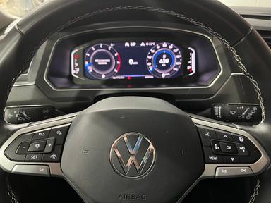 Volkswagen Tiguan 2023 - Thumbnail 11