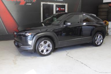 Mazda MX-30 2022 - Thumbnail 2