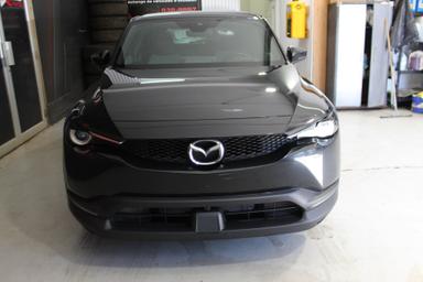 Mazda MX-30 2022 - Thumbnail 4