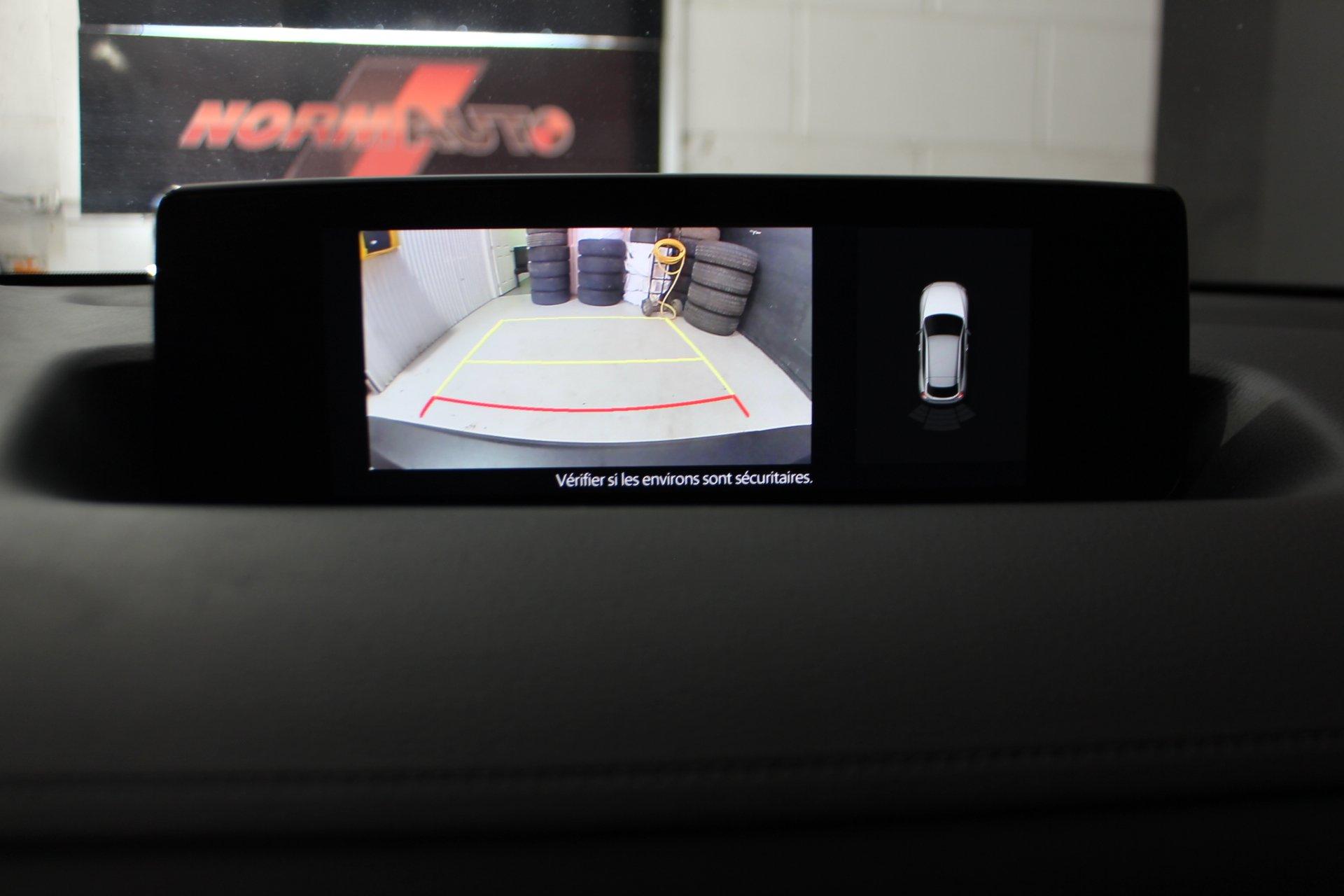 Mazda MX-30 2022 - Image 21