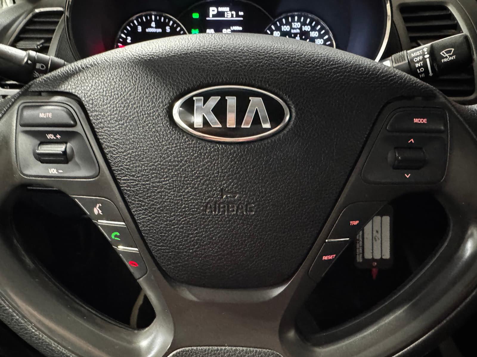 Kia Forte 2018 - Image 11