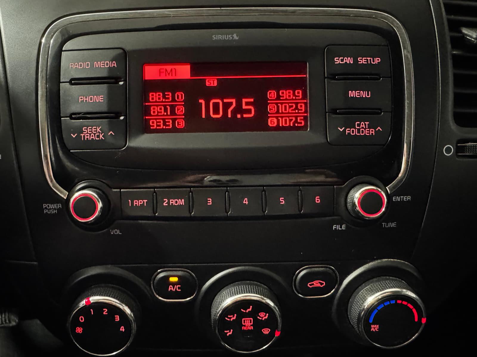 Kia Forte 2018 - Image 13