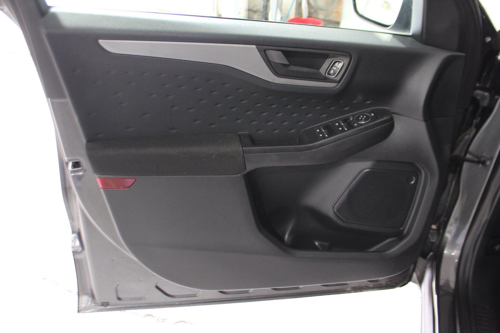 Ford Escape 2020 - Image 8